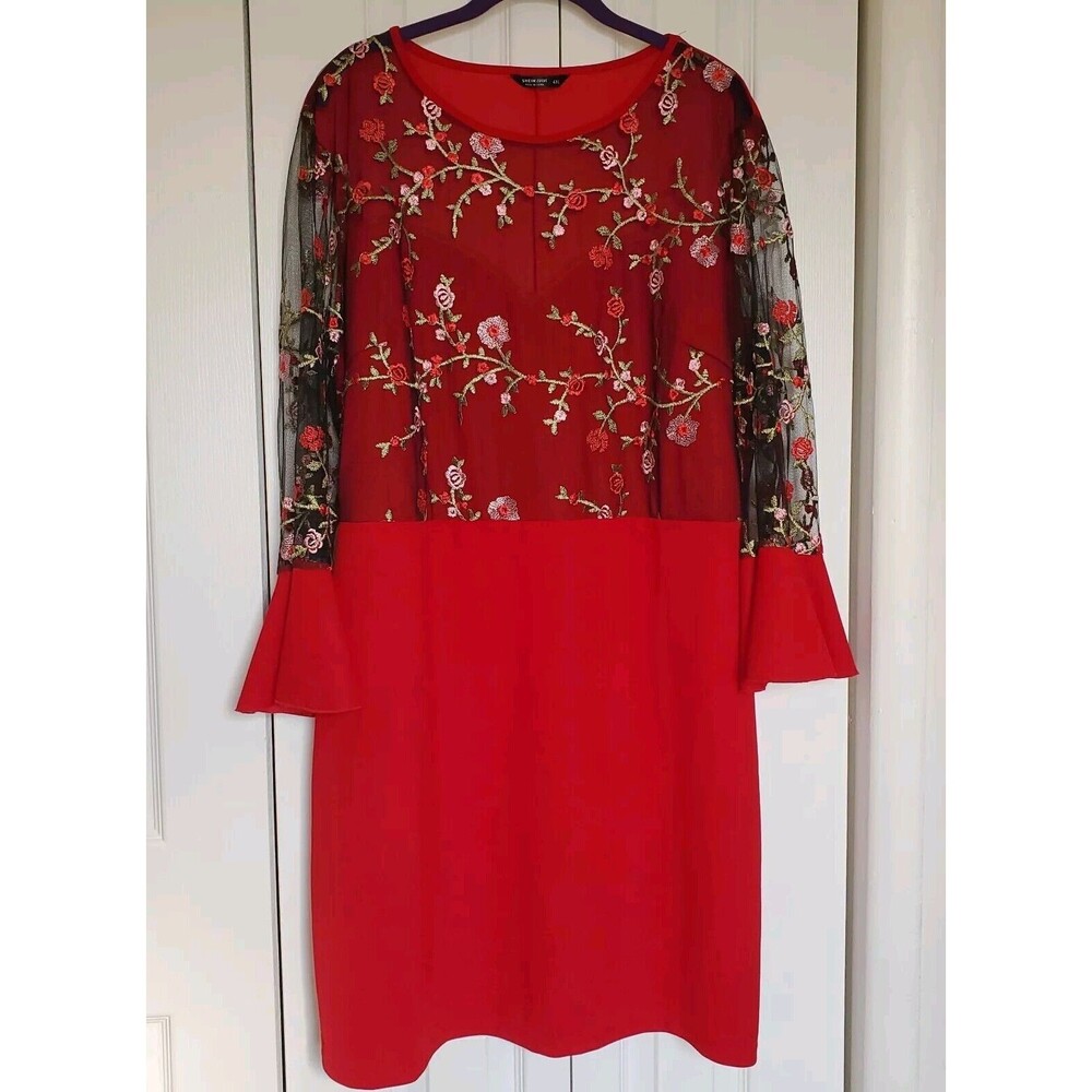 Red Dress 4xl Size Long Bell Sleeve Black Accents Floral Knee Length